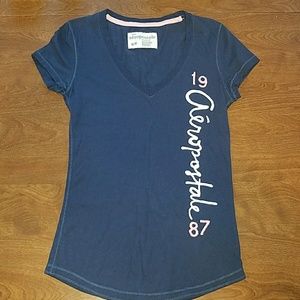 Medium Aeropostale top